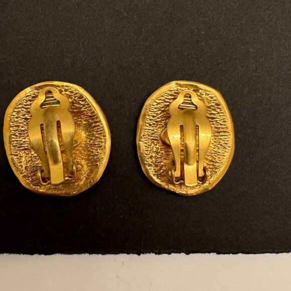 Chanel Rue Cambon Clip-On Earrings the real thing!!!! - Picture 4 of 8